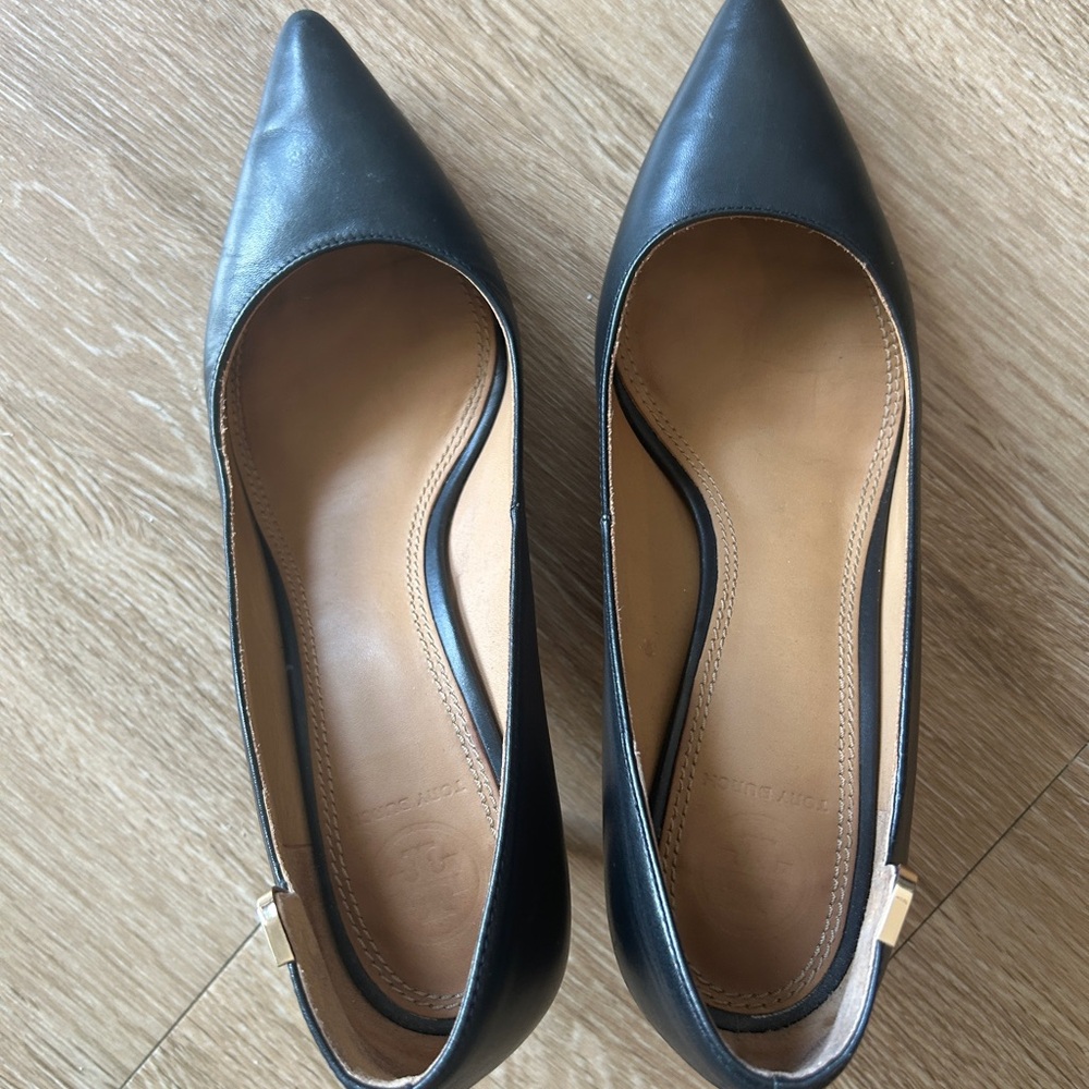 Elegant Black Leather Women's Shoes